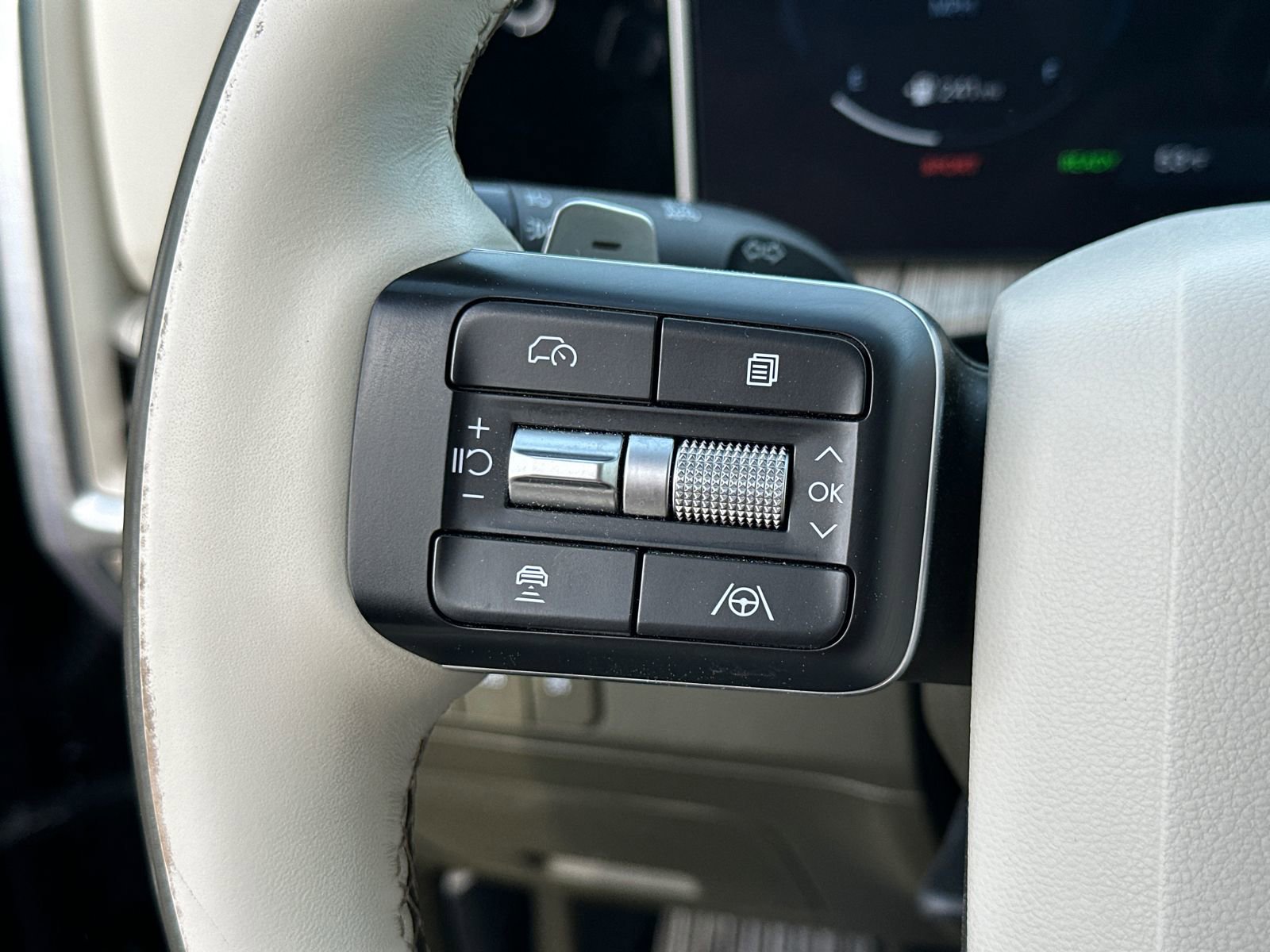 Used 2024 Hyundai Santa Fe Calligraphy image 27