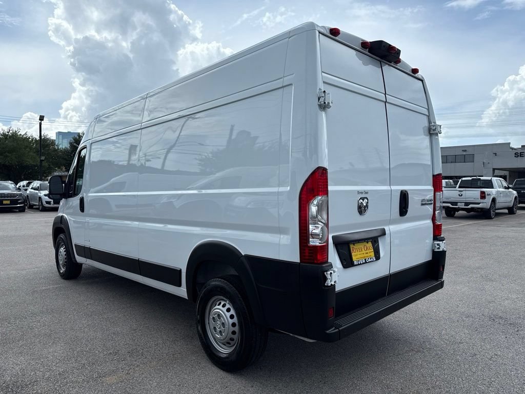 Used 2026 RAM ProMaster 2500 w/ Safety Group FWD image 4