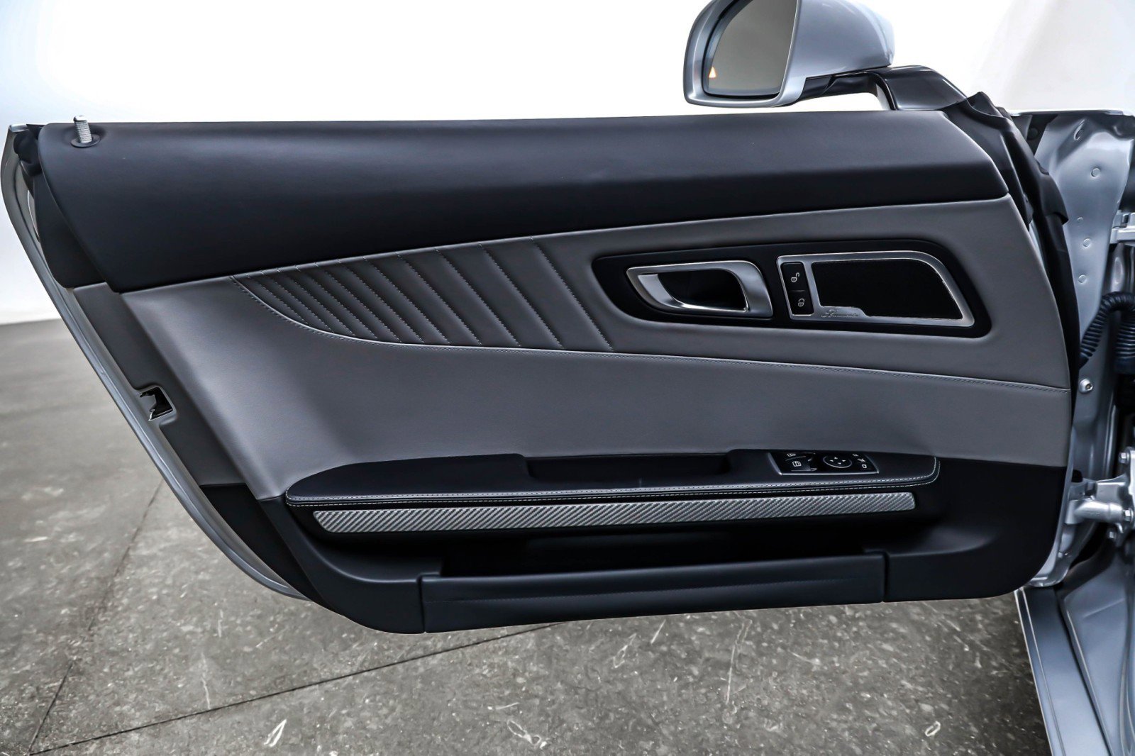 Used 2016 Mercedes-Benz AMG GT S image 21