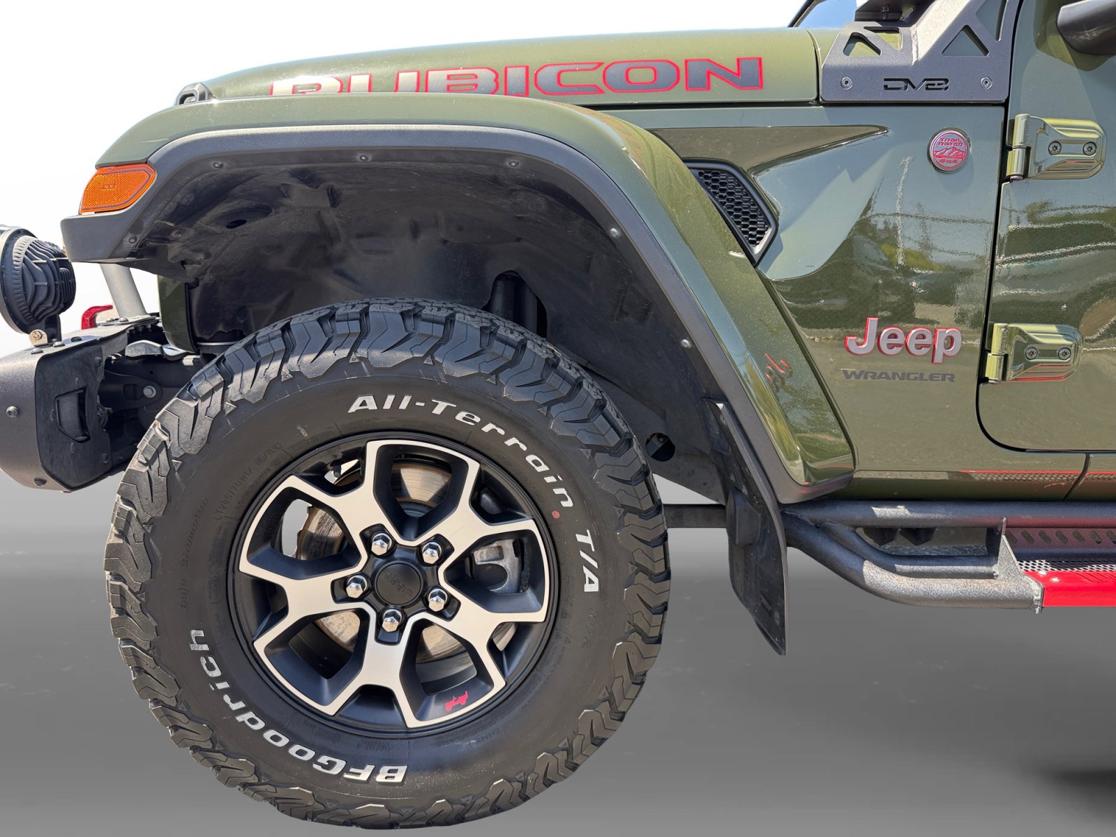 Used 2022 Jeep Wrangler Rubicon w/ Steel Bumper Group image 9