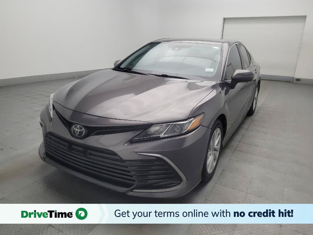 Used 2022 Toyota Camry LE FWD image 1