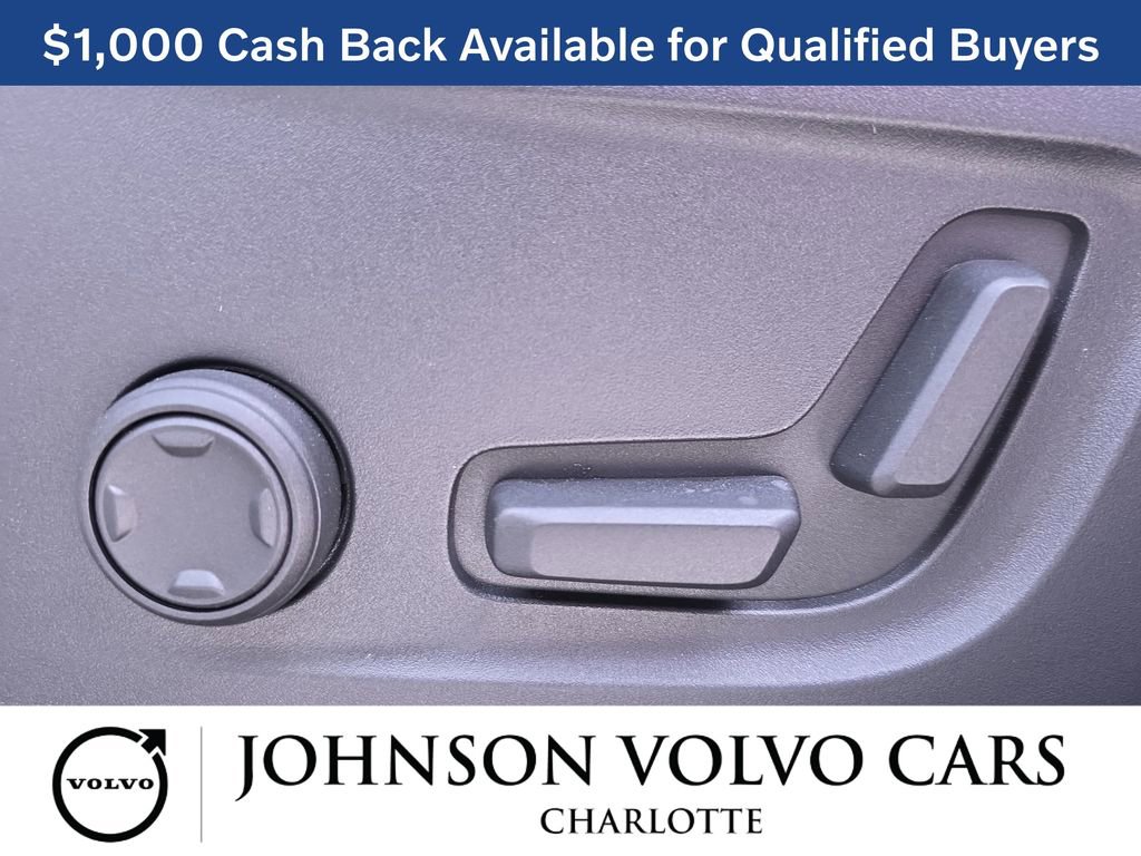 New 2026 Volvo XC40 B5 Plus w/ Protection Package Premier image 31