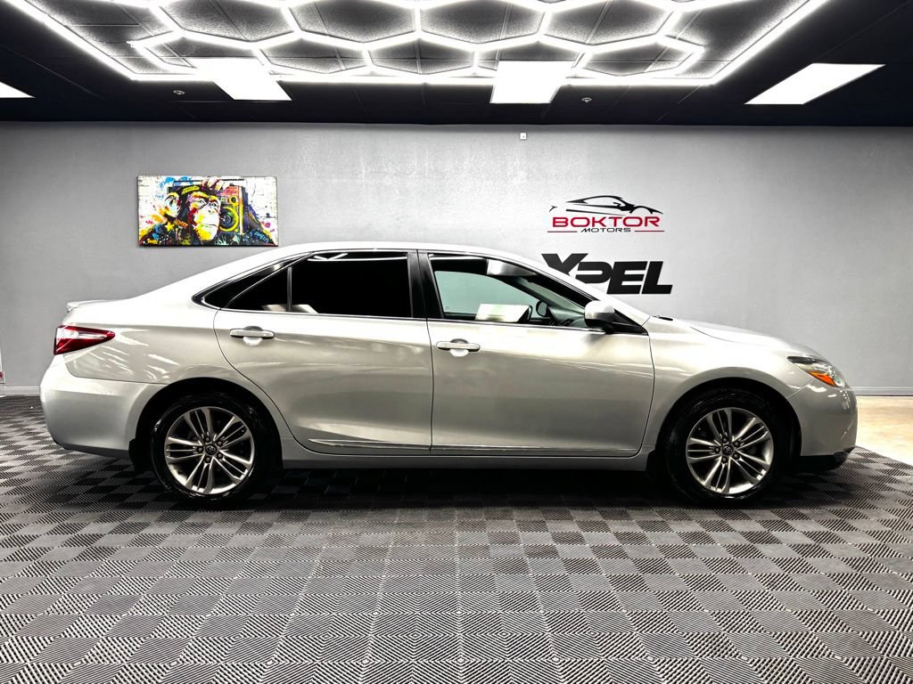 Used 2017 Toyota Camry SE FWD image 17