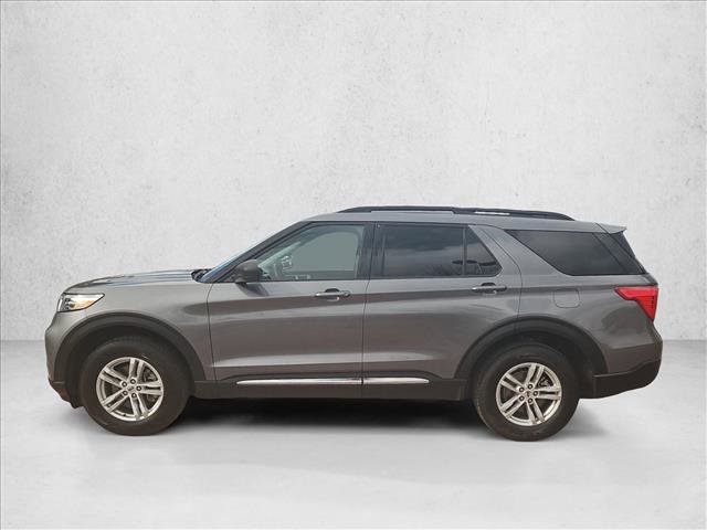 Used 2024 Ford Explorer XLT w/ Equipment Group 202A AWD/4WD image 9
