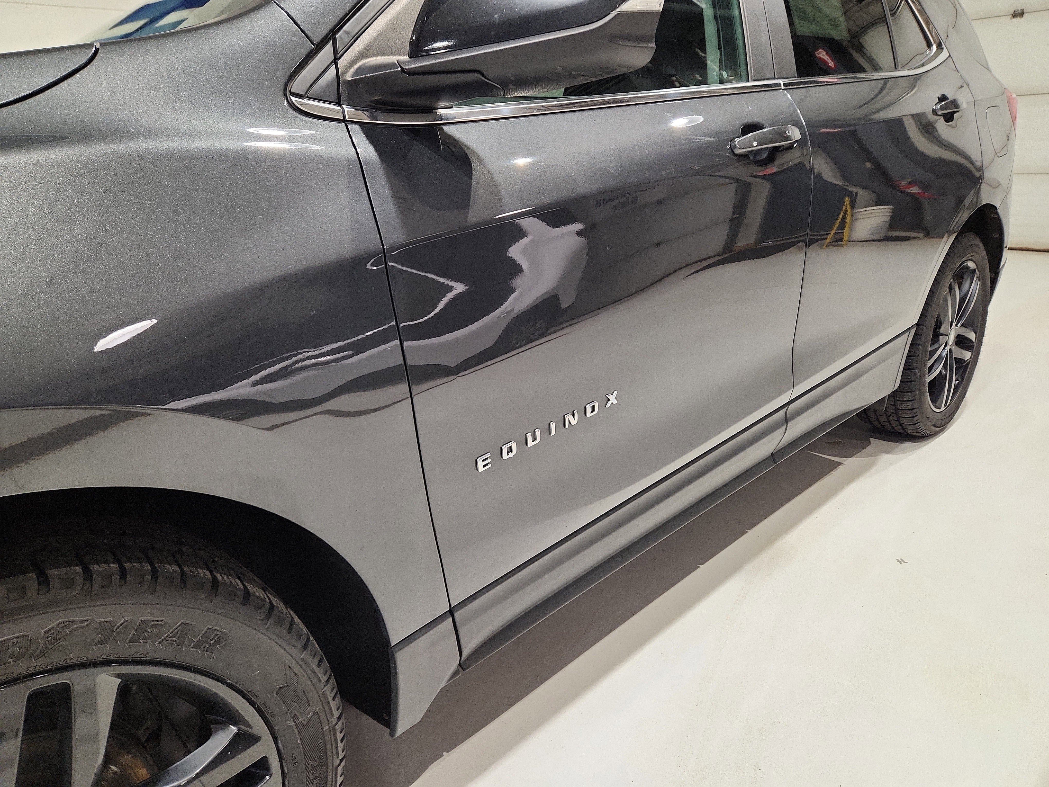 Used 2021 Chevrolet Equinox LT image 23