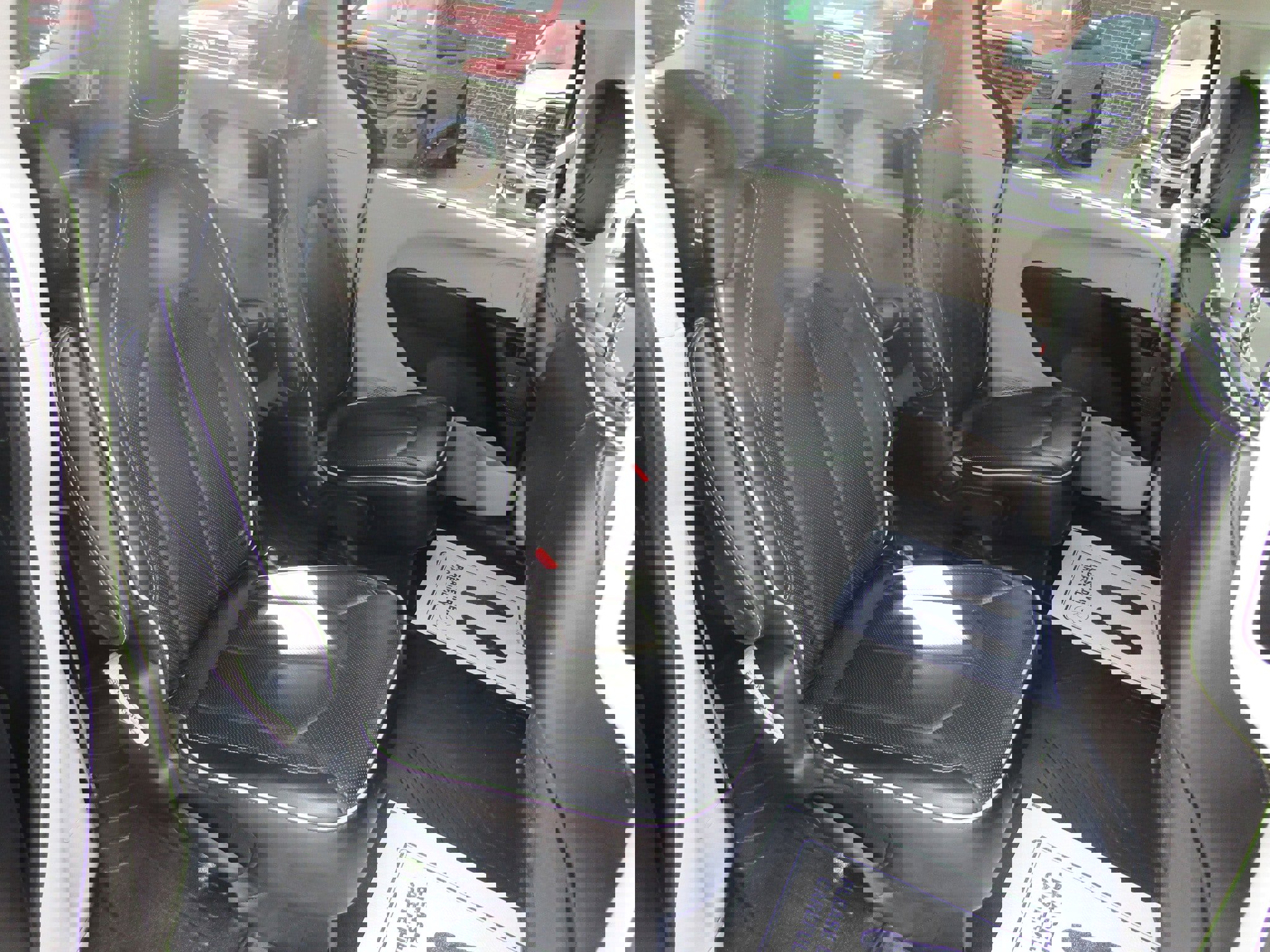 Used 2023 Chrysler Pacifica Limited image 16