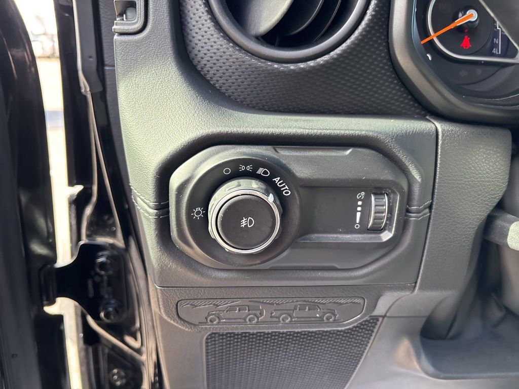 Used 2024 Jeep Wrangler Unlimited Rubicon image 66