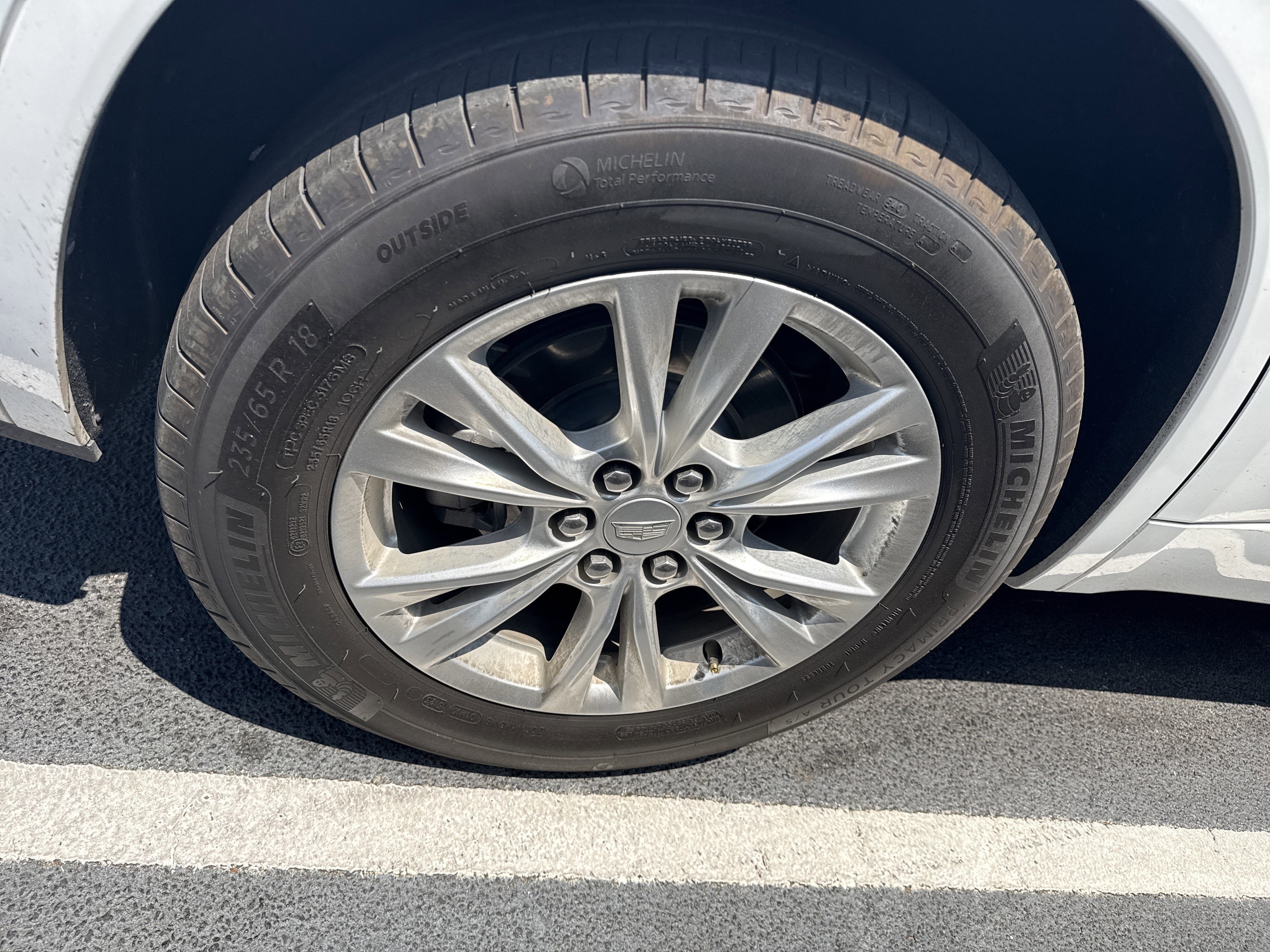 Used 2024 Cadillac XT6 Luxury FWD image 11