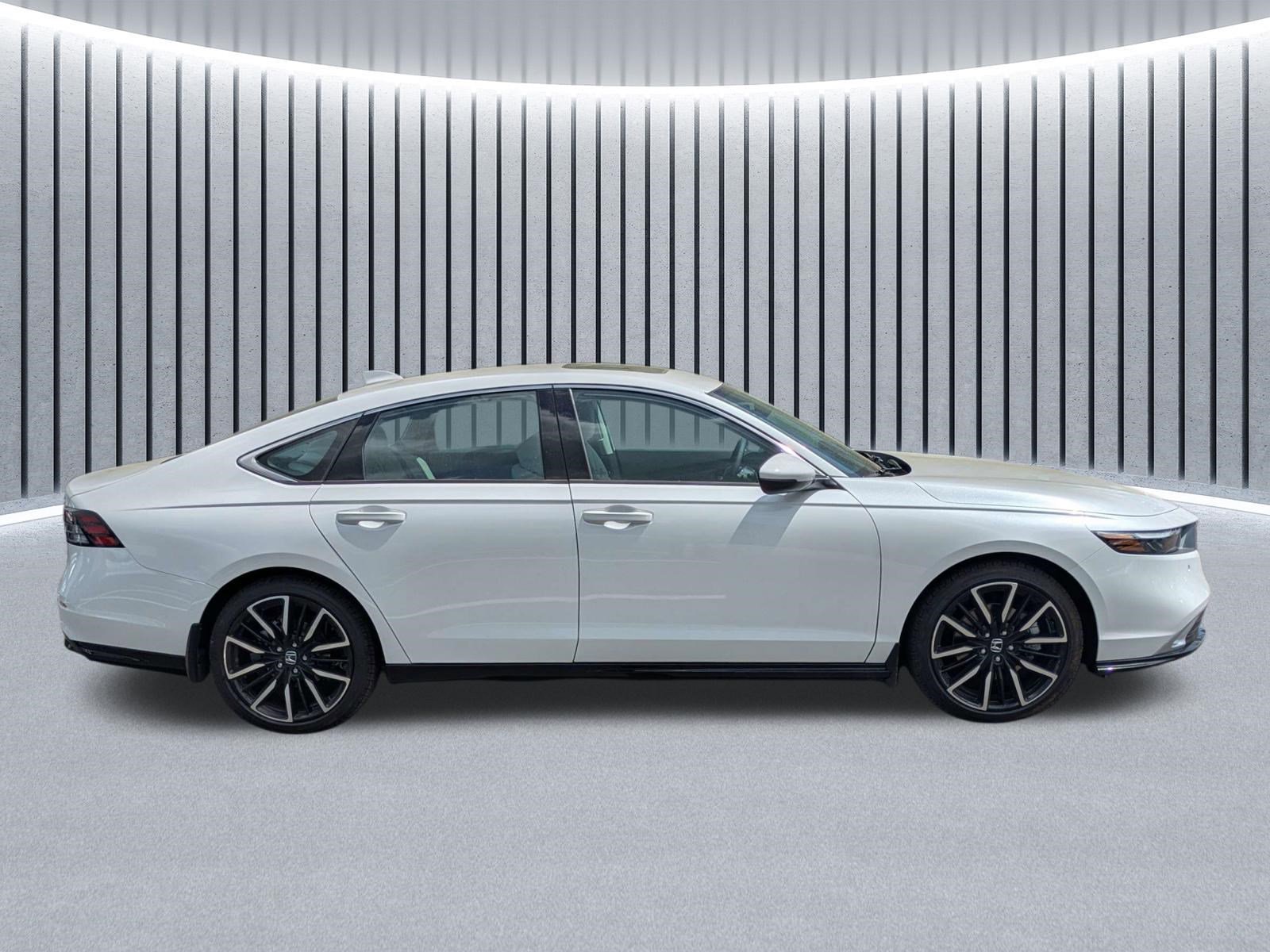 New 2026 Honda Accord Touring image 4