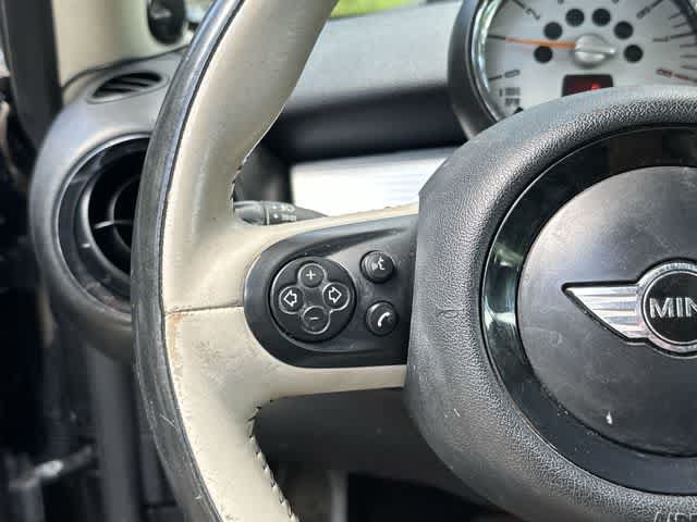 Used 2014 MINI Cooper Clubman FWD image 9