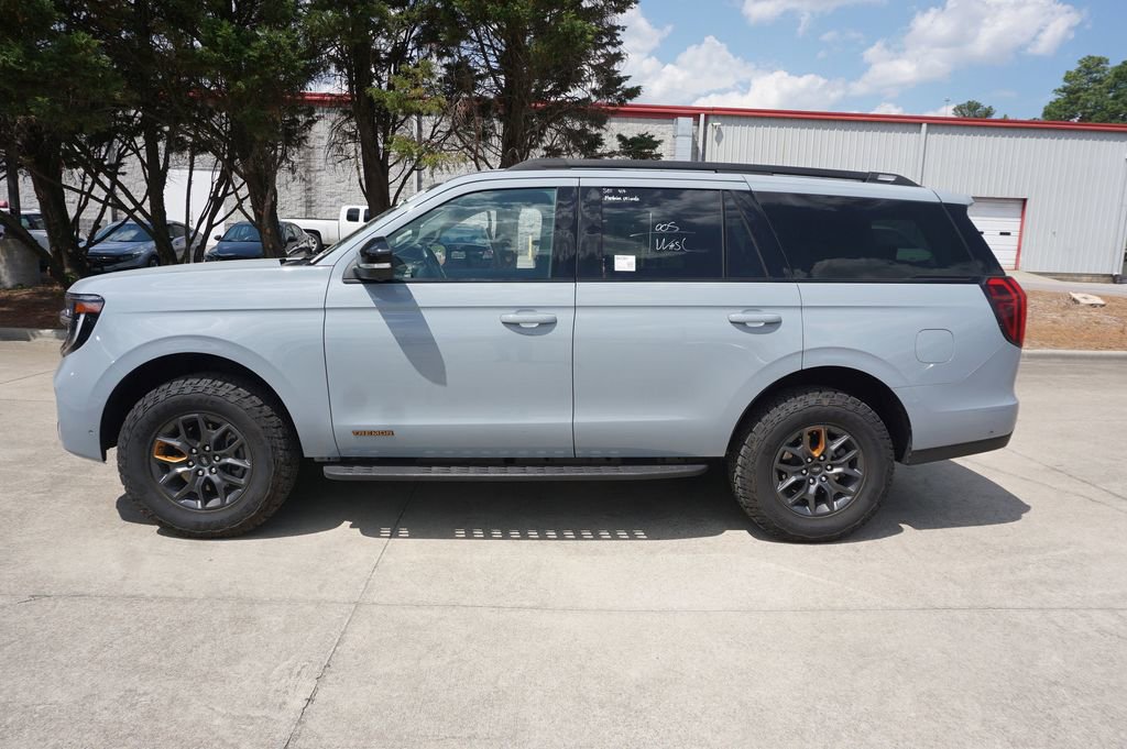 Used 2025 Ford Expedition Tremor AWD/4WD image 20