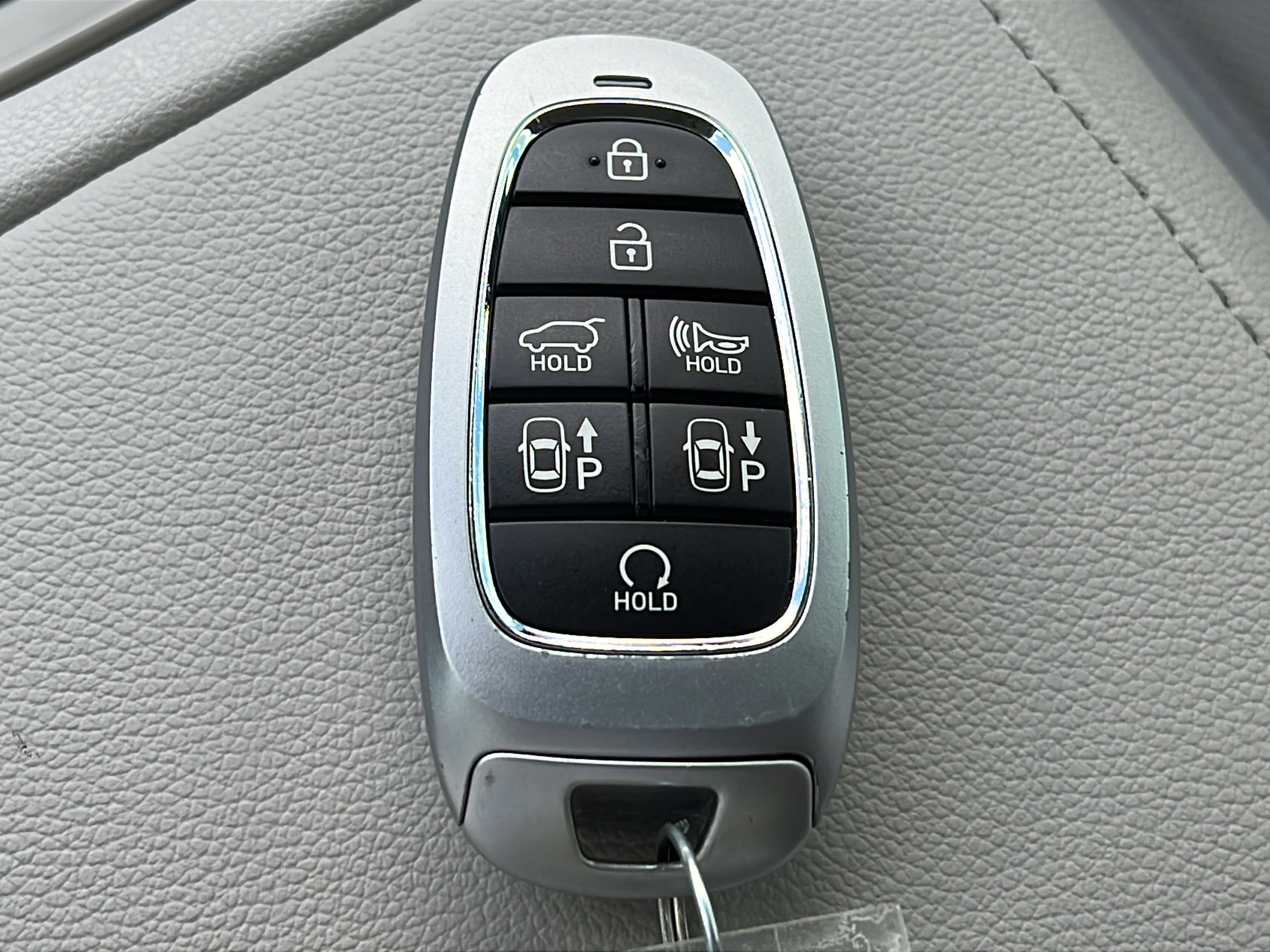 Certified 2024 Hyundai Tucson Limited AWD/4WD image 29