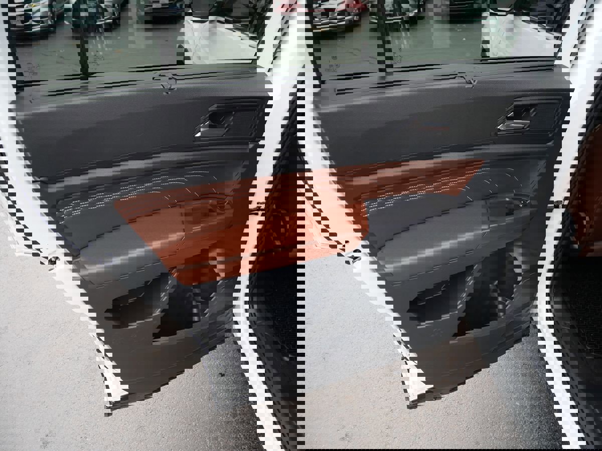 Used 2021 Volkswagen Atlas SE w/ Panoramic Sunroof Package image 20