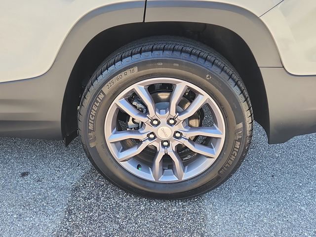 Certified 2023 GMC Terrain SLT w/ Infotainment Package II AWD/4WD image 8