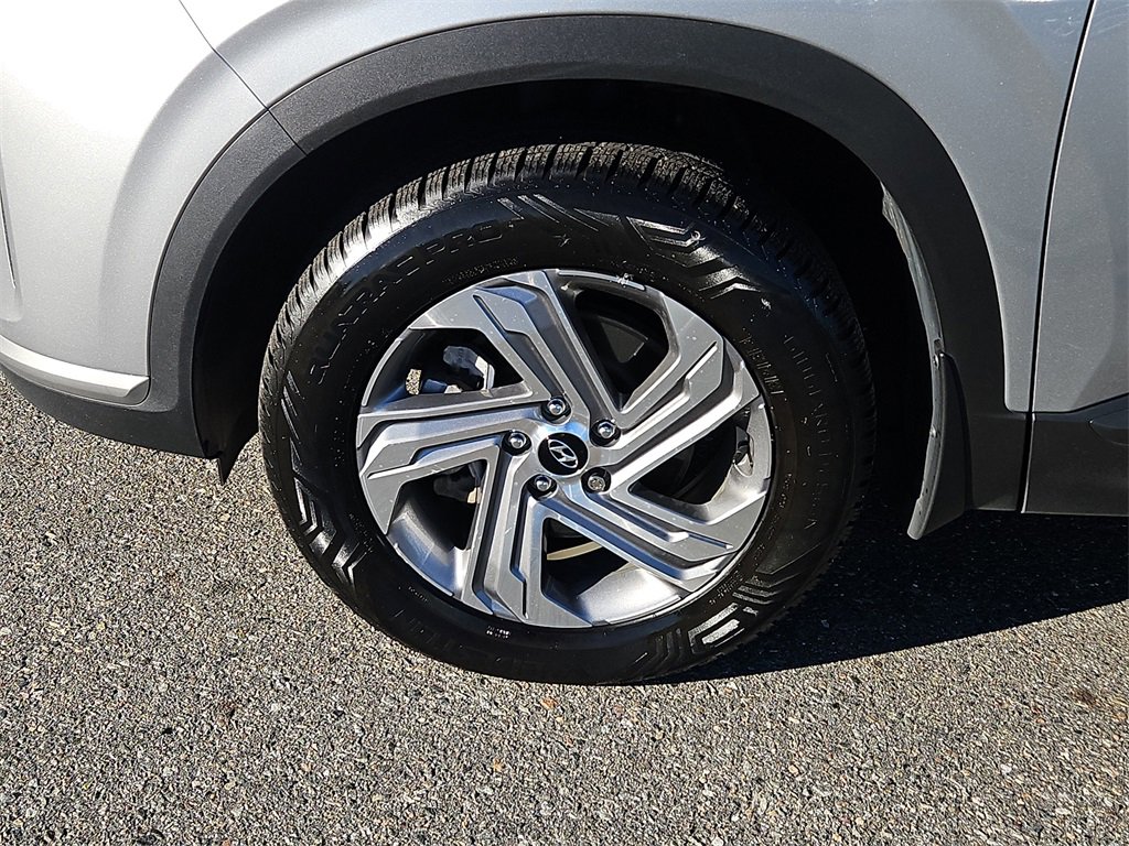 Used 2023 Hyundai Santa Fe SEL image 7