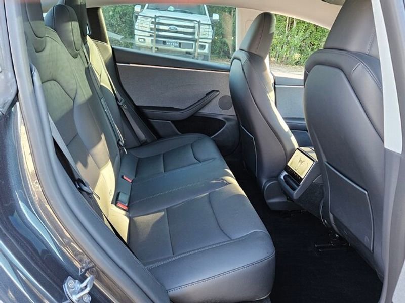 Used 2025 Tesla Model 3 Long Range image 16