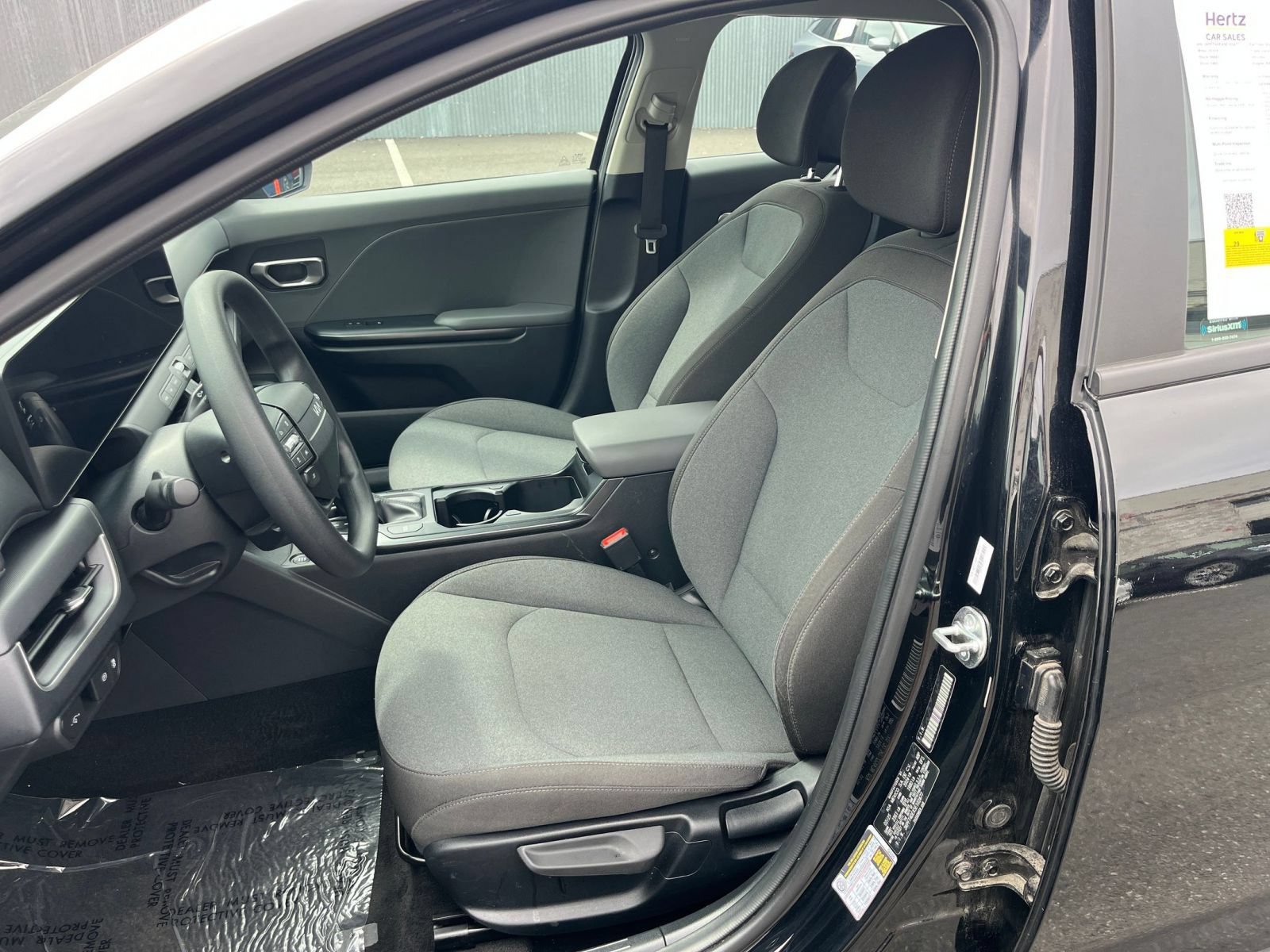 Used 2025 Kia K4 FWD image 35