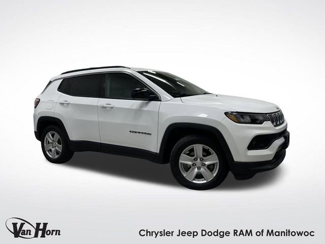 Used 2022 Jeep Compass Latitude image 1