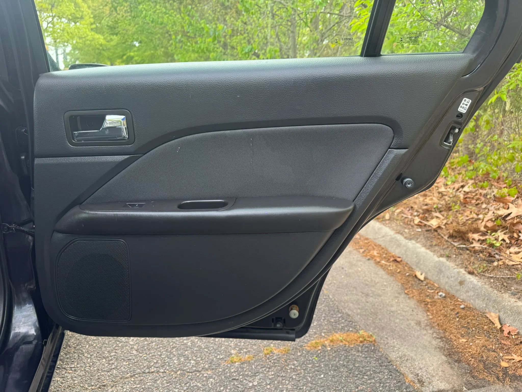 Used 2012 Ford Fusion SE image 12