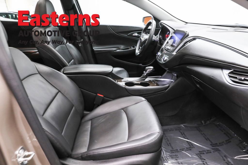 Used 2024 Chevrolet Malibu LT image 25