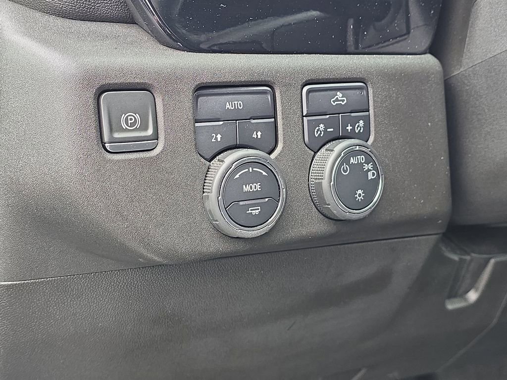 Certified 2024 Chevrolet Silverado 1500 LT image 20