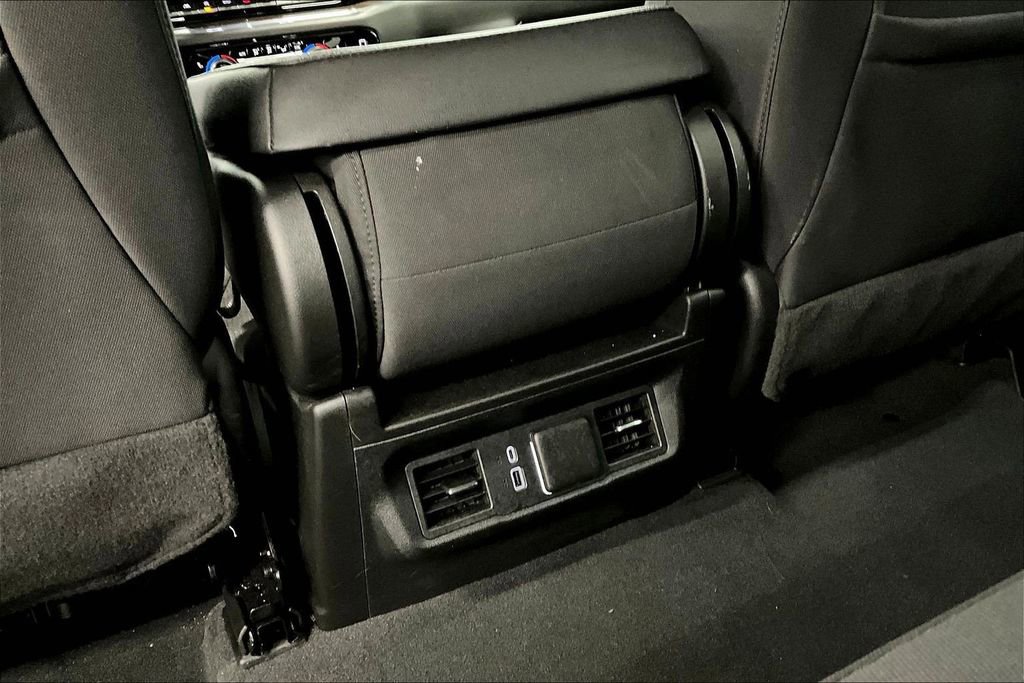 Used 2024 Chevrolet Silverado 1500 LT image 11