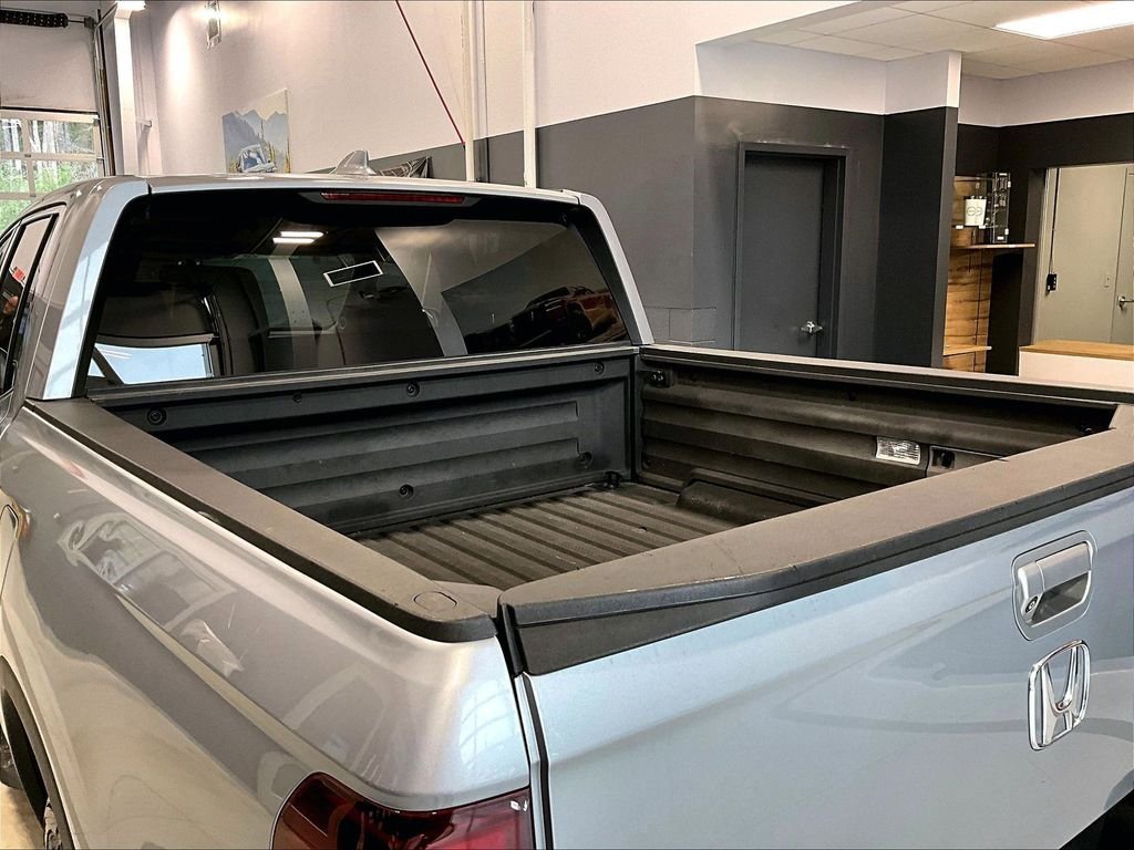 Used 2017 Honda Ridgeline RTL-T image 24
