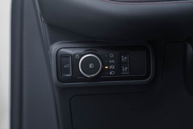 Used 2025 Ford Explorer ST-Line w/ ST-Line Street Pack image 51