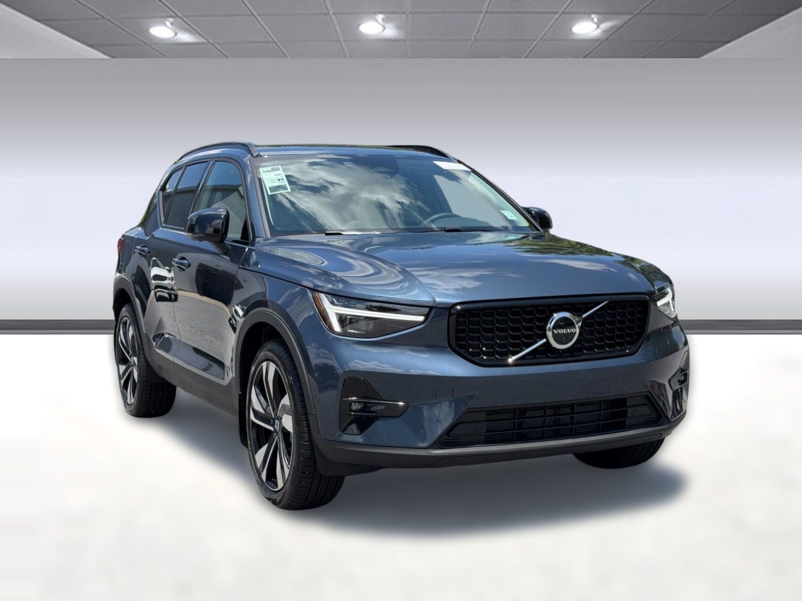 New 2026 Volvo XC40 B5 Ultra w/ Climate Package AWD/4WD image 7