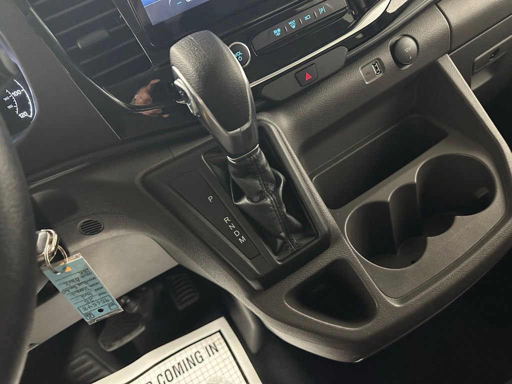 Used 2025 Ford Transit 350 XLT image 32