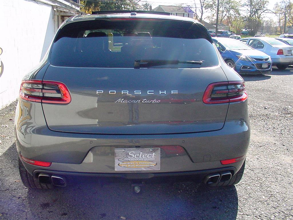 Used 2016 Porsche Macan Turbo image 7