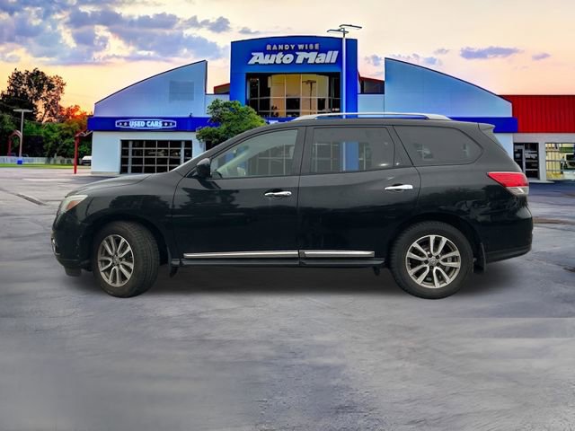 Used 2015 Nissan Pathfinder Platinum AWD/4WD image 2