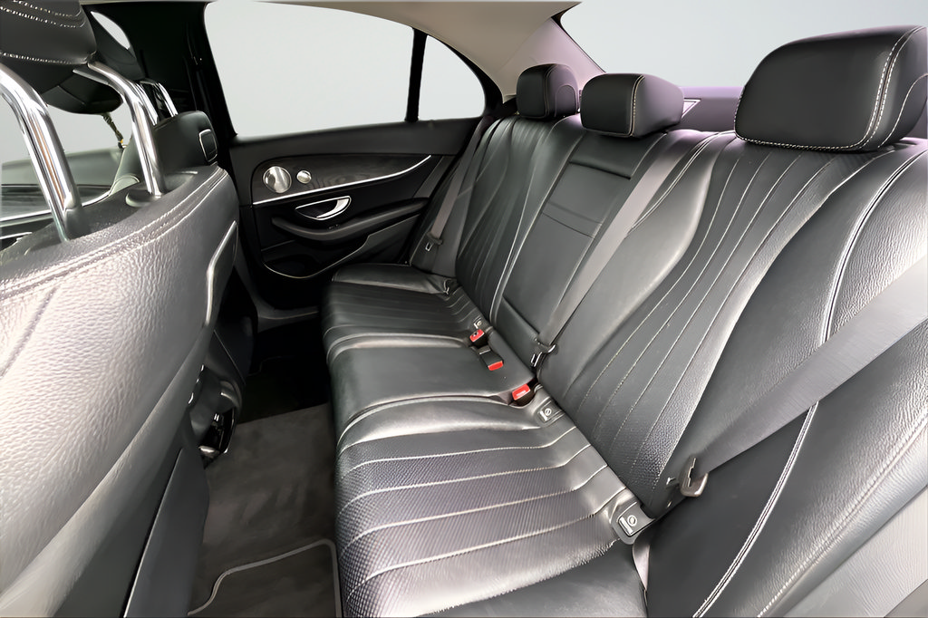 Used 2018 Mercedes-Benz E 300 image 19