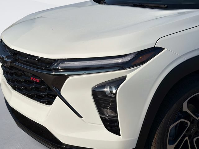 New 2026 Chevrolet Trax RS w/ Sunroof Package FWD image 9
