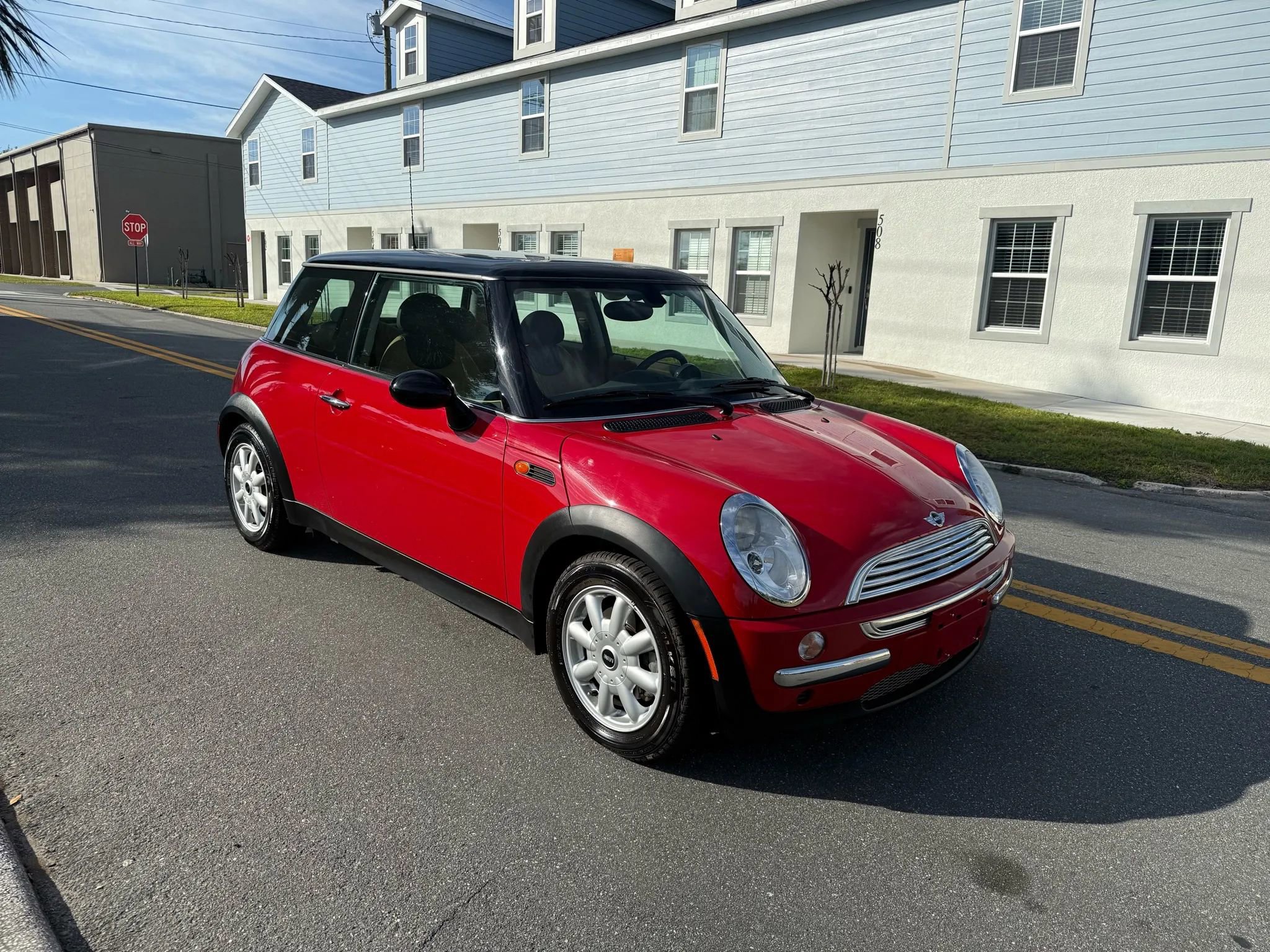 Used 2004 MINI Cooper Hardtop image 3