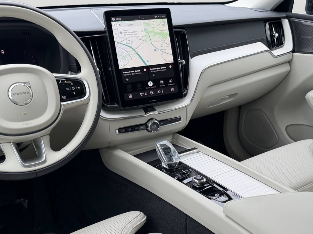 Certified 2026 Volvo XC60 B5 Ultra w/ Climate Package AWD/4WD image 14