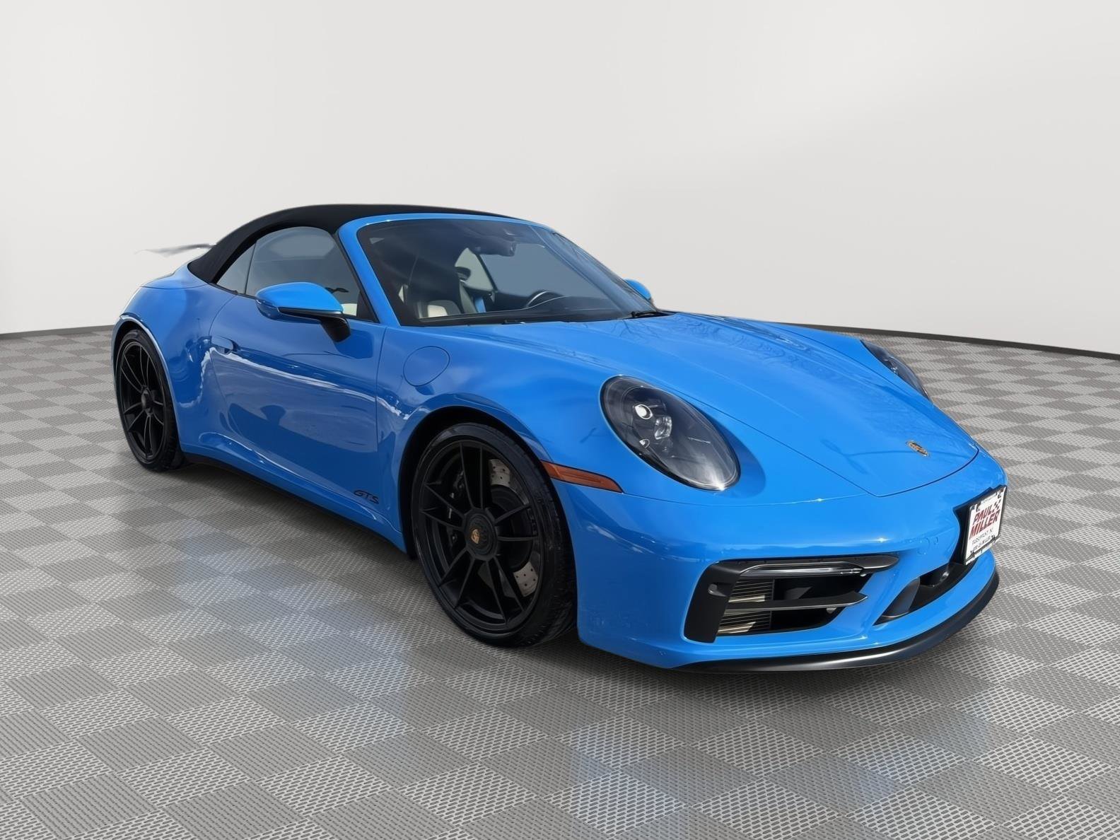 Used 2023 Porsche 911 Carrera GTS image 3