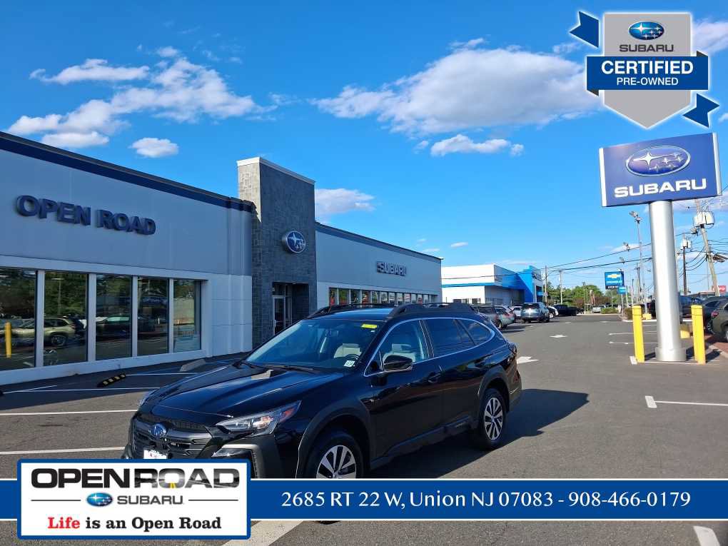 Used 2025 Subaru Outback Premium AWD/4WD image 3
