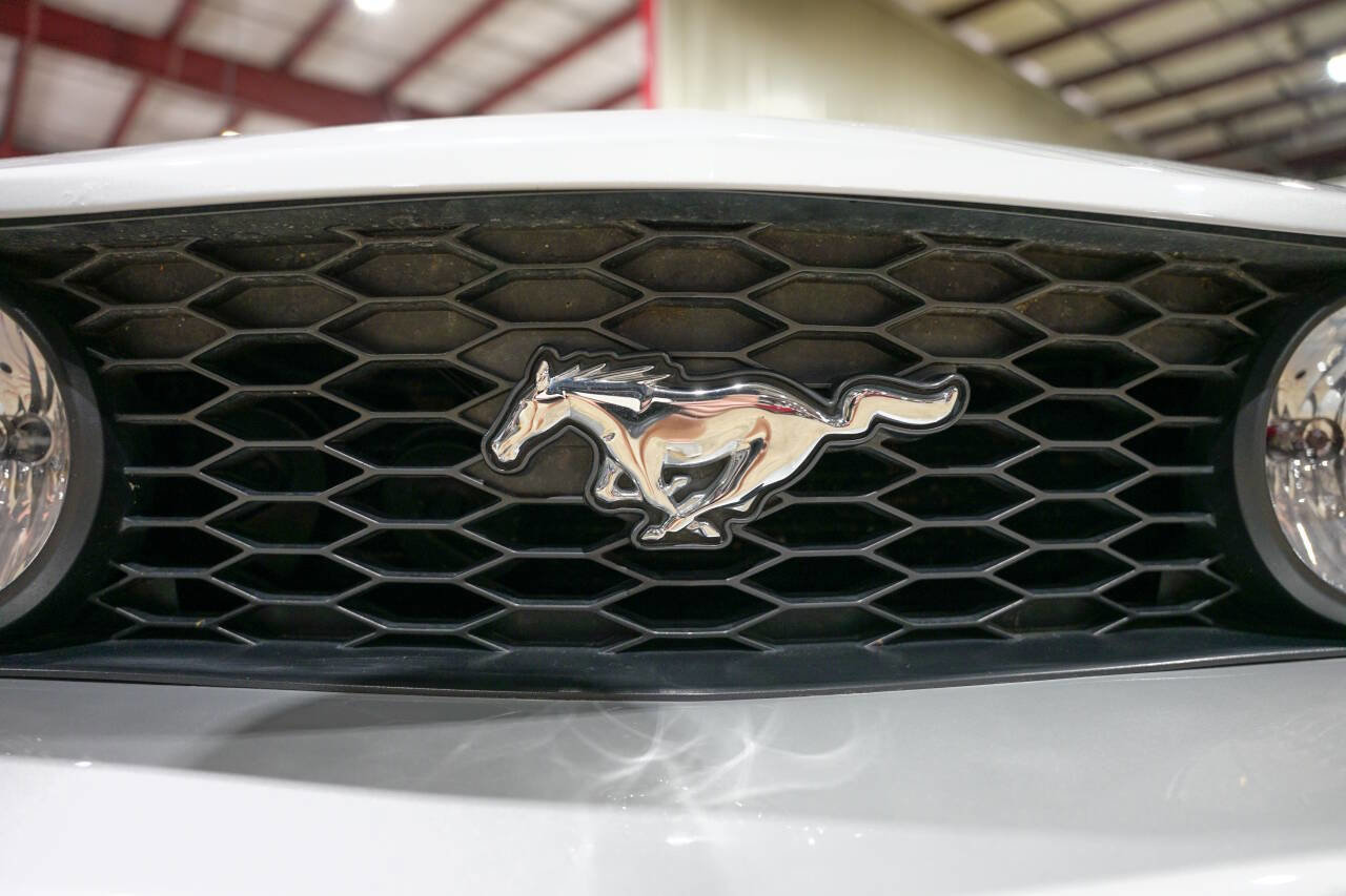 Used 2005 Ford Mustang GT Premium image 21