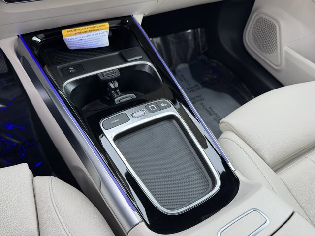 New 2025 Mercedes-Benz GLB 250 4MATIC image 9