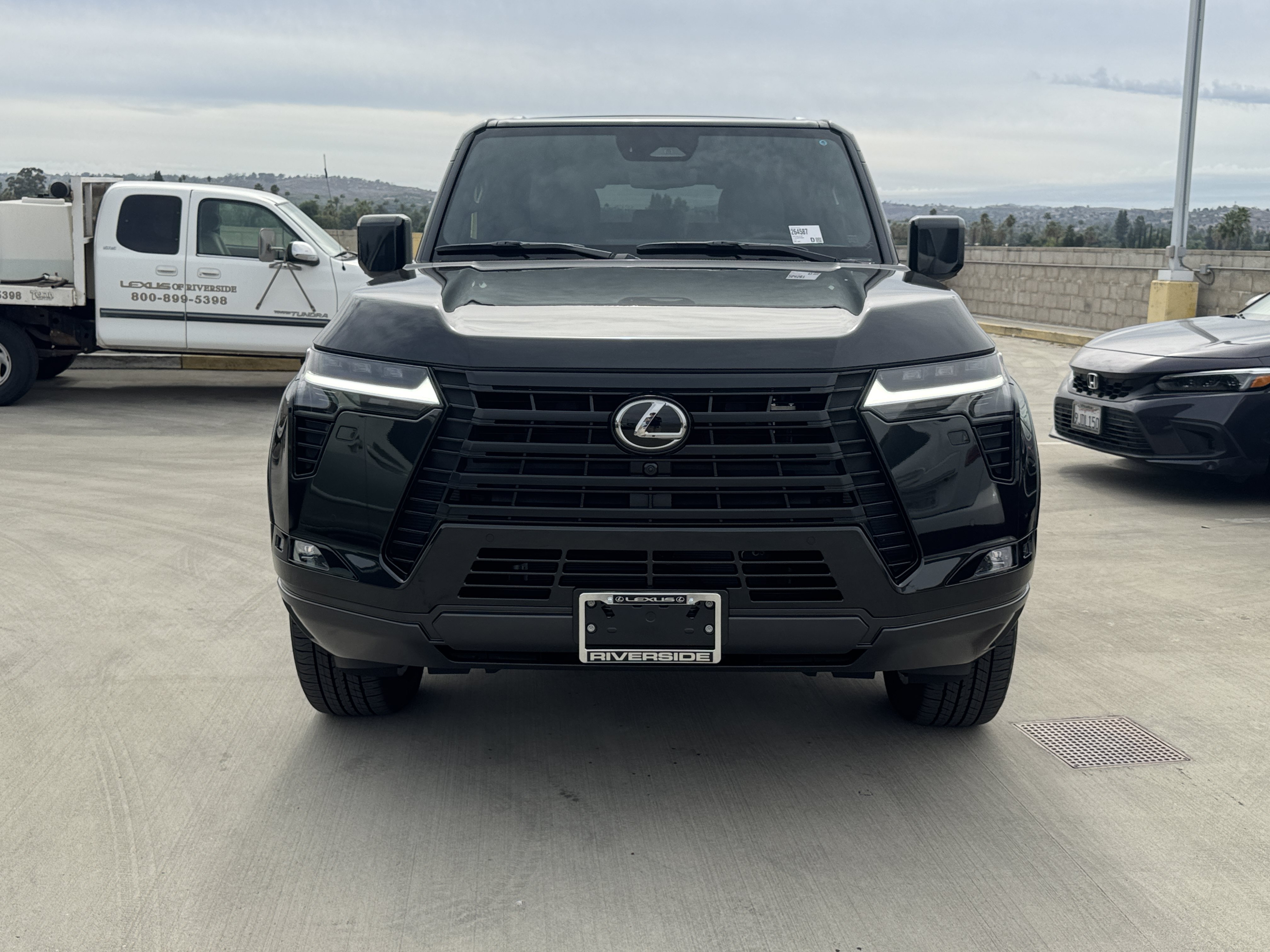 New 2026 Lexus GX 550 w/ Accessory Package (2T) AWD/4WD image 3