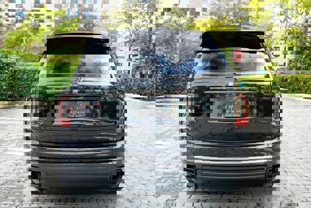 Used 2020 Rolls-Royce Cullinan Black Badge image 23