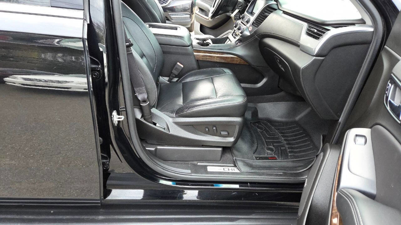 Used 2019 Chevrolet Suburban LT AWD/4WD image 45