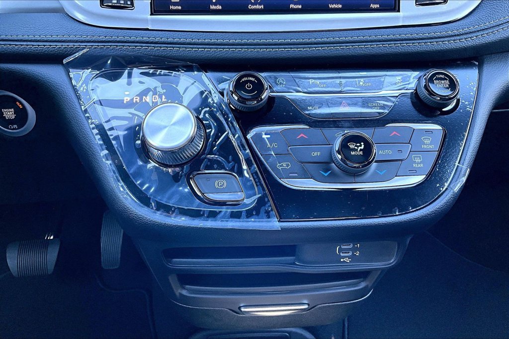 New 2027 Chrysler Pacifica Select FWD image 12