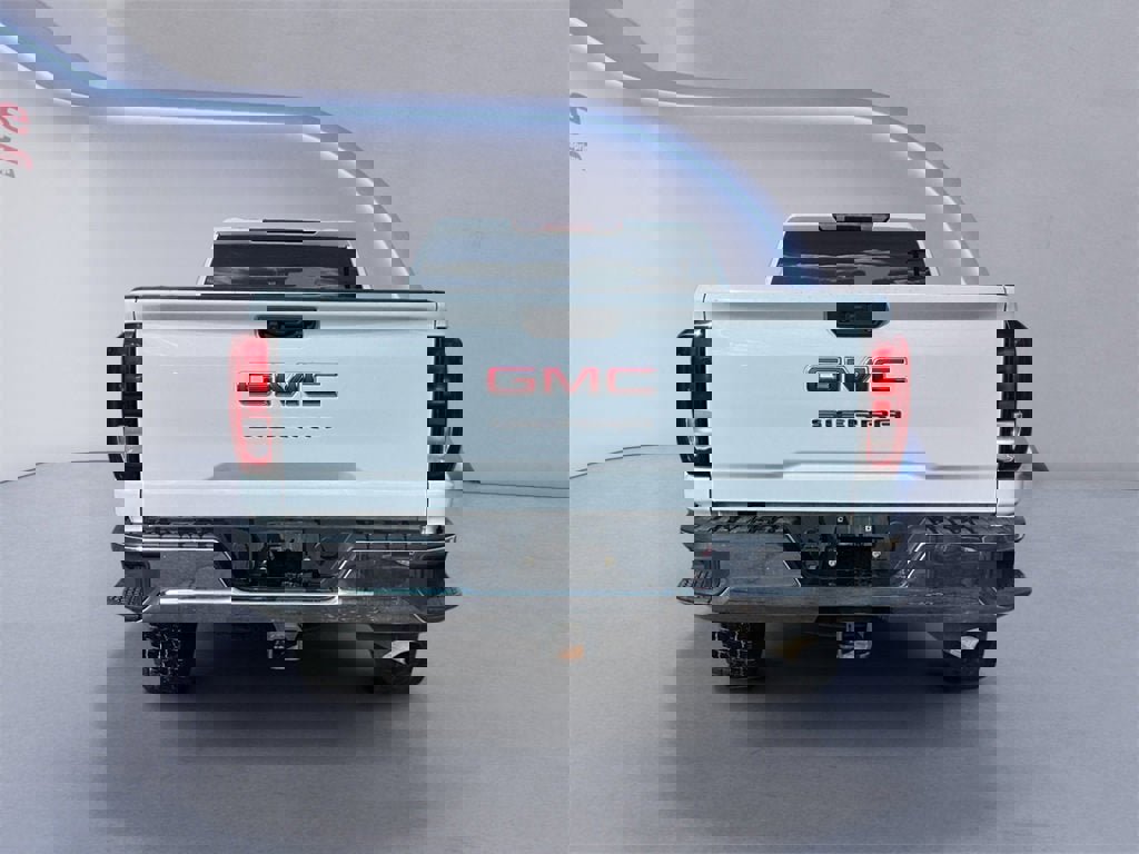 Used 2021 GMC Sierra 2500 4x4 Crew Cab w/ Convenience Package image 4