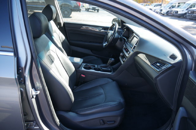 Used 2018 Hyundai Sonata Limited w/ Winter Weather Package FWD image 26