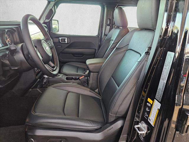 Used 2025 Jeep Gladiator Sport image 20