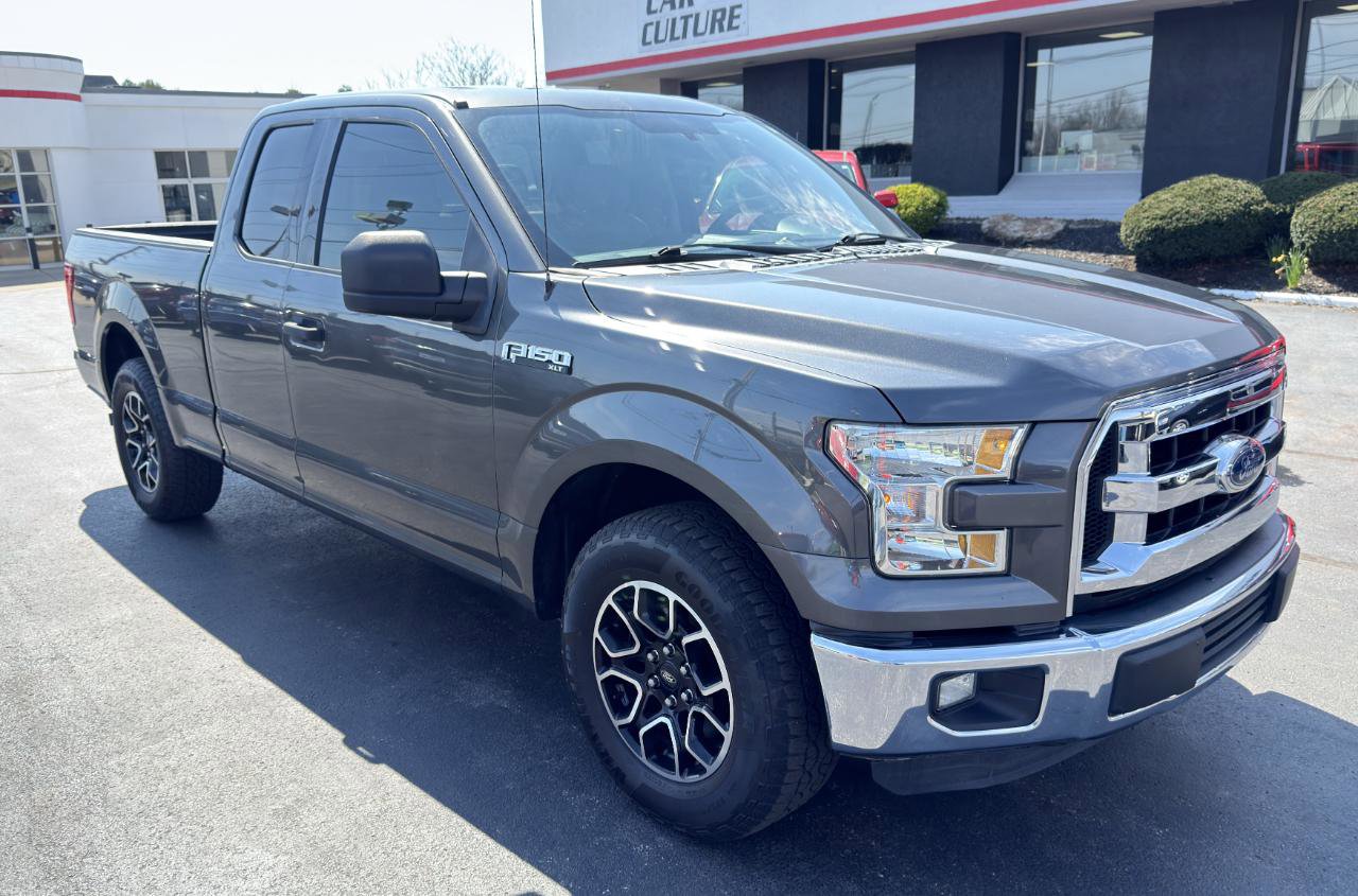 Used 2016 Ford F150 XLT RWD image 3