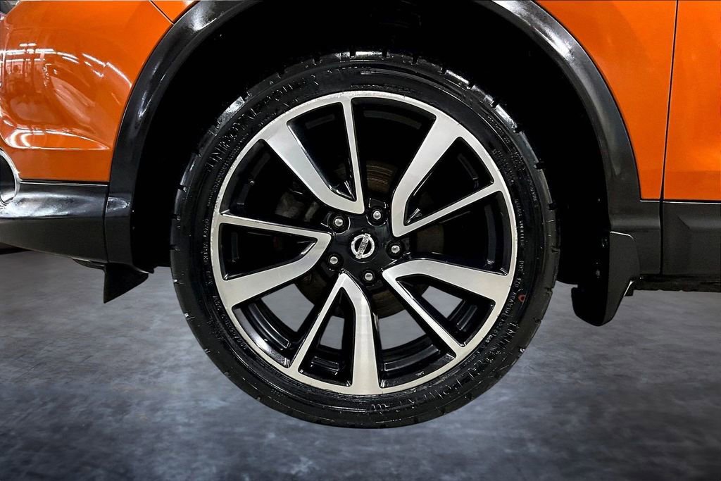 Used 2017 Nissan Rogue Sport SL image 33