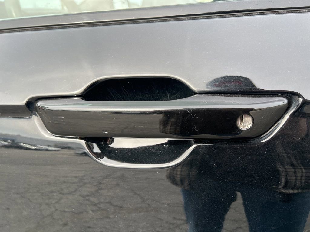 Used 2023 Jeep Grand Cherokee Limited w/ Luxury Tech Group II image 14